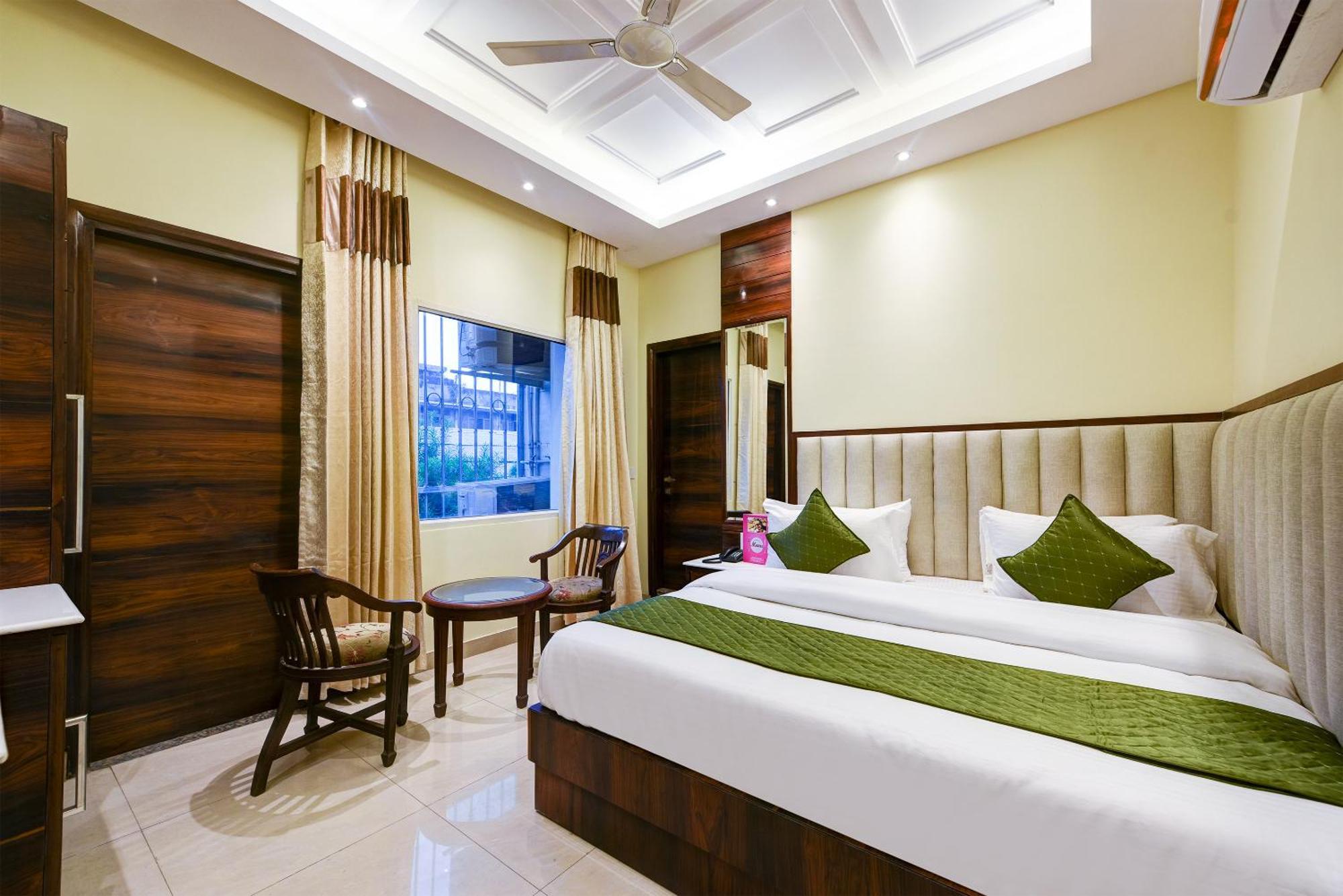 Hotel Geet Deluxe Yeni Delhi Dış mekan fotoğraf