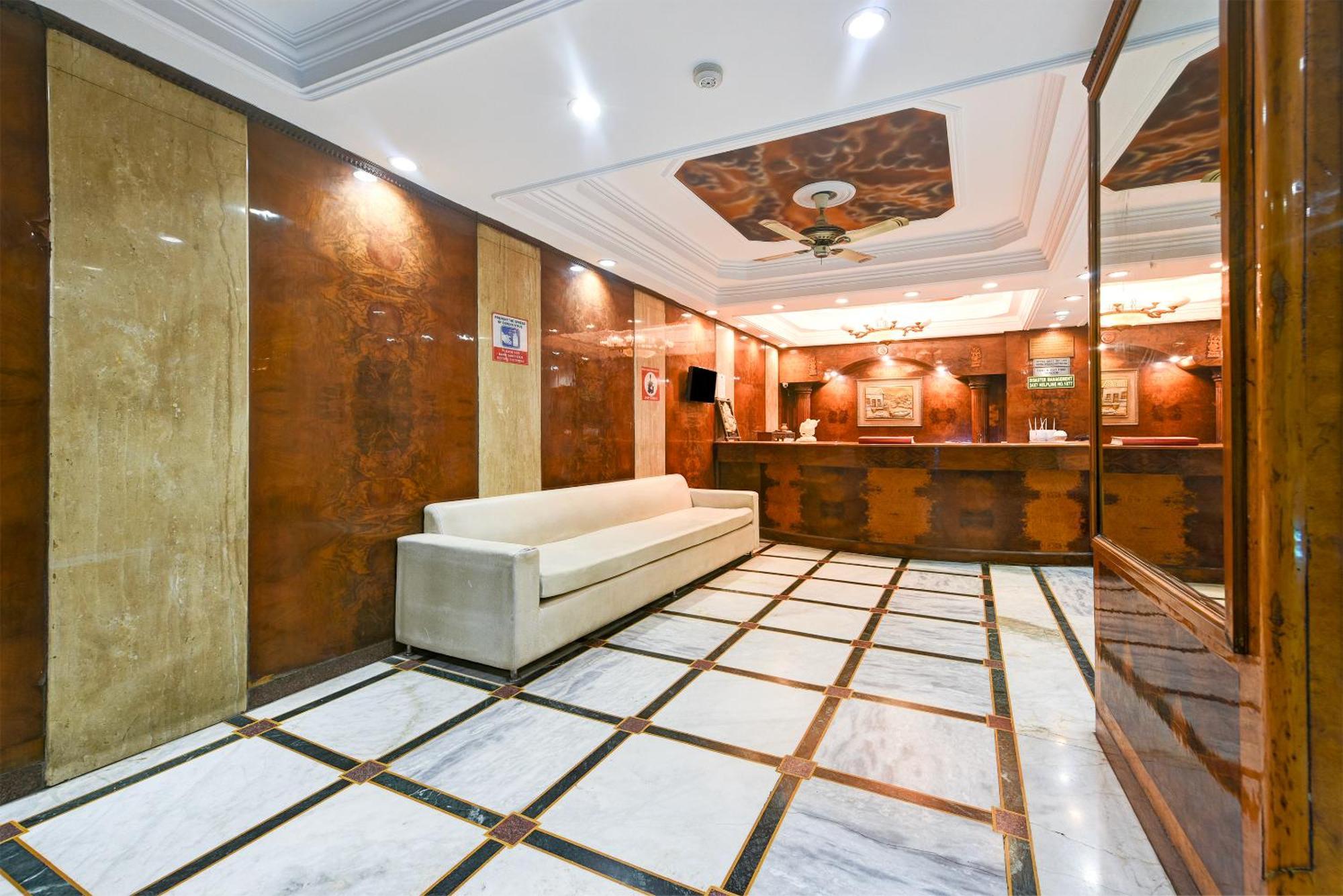 Hotel Geet Deluxe Yeni Delhi Dış mekan fotoğraf
